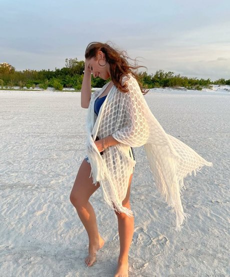 Felicia Hofner hübsche freie bild