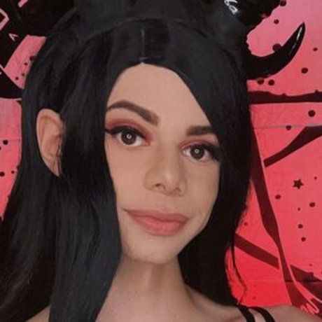 florajinora schauspielerin nackte galerien