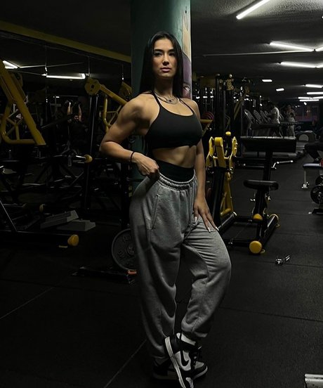 Hale Cabbar kostenlose porno fotos