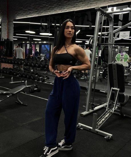 Hale Cabbar perfekte sexy galerie