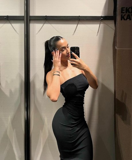 Hale Cabbar hübsche sex bild