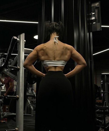 Hale Cabbar kunst sex galerien