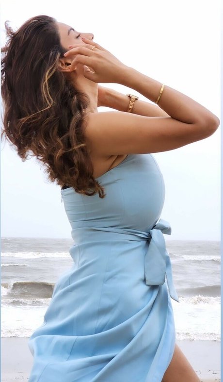 Anveshi Jain schöne nackt foto