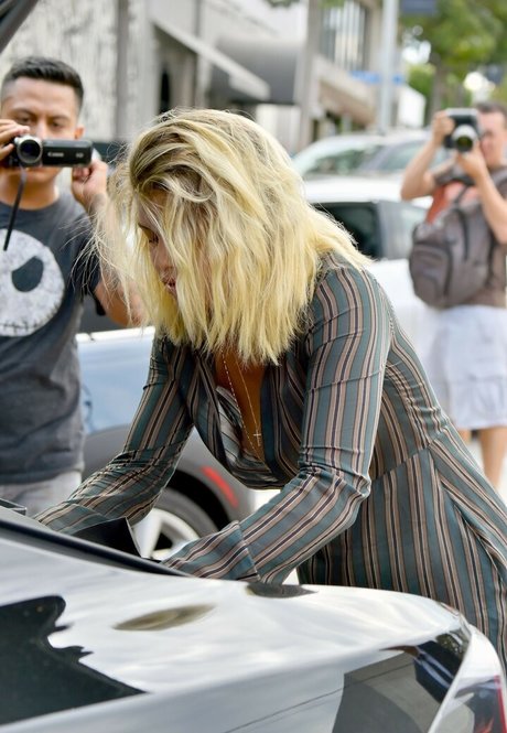 Sofia Richie perfekte pornostar galerie