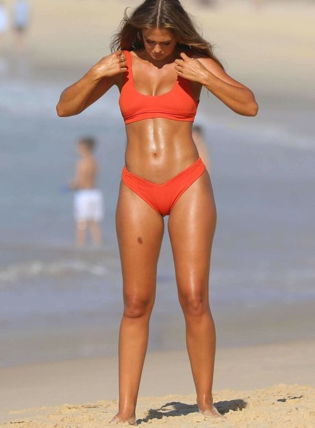 schwarze teenager-onlyfans nackt kostenlose foto