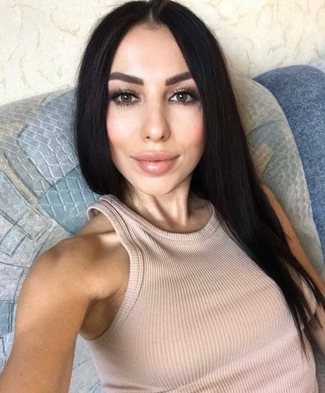 carolmommy kunst sexy galerie