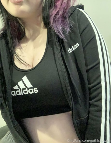 gothiccpeach exklusive kunst bilder