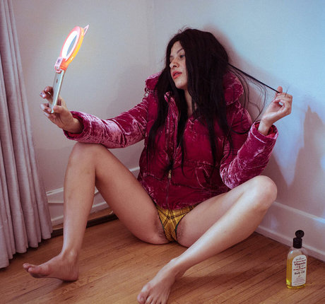 Alia Shawkat nackt porno bild