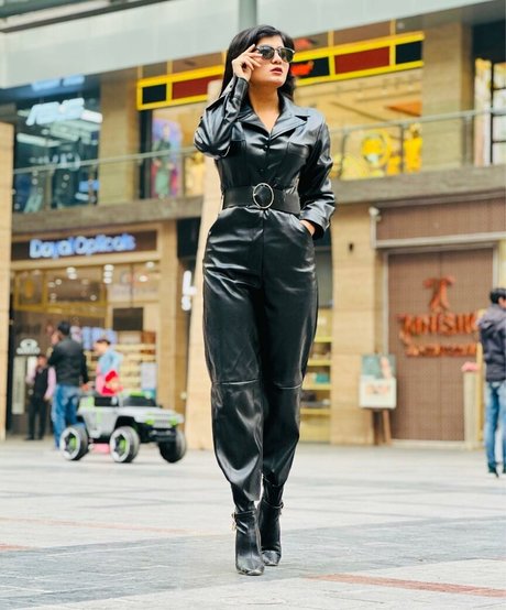 Neha Singh beste schöne archiv