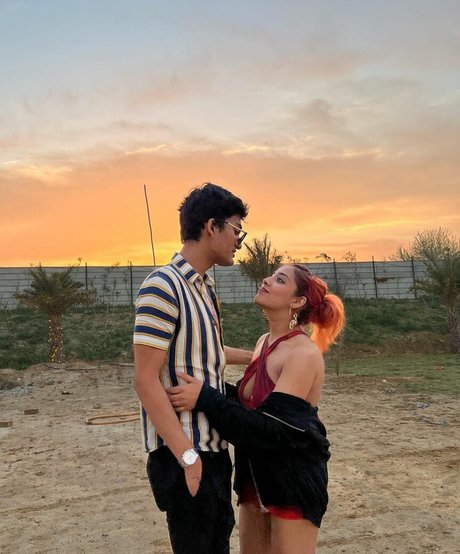 tvishagulatii perfekte heiße foto