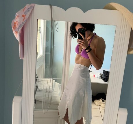 dominia noir nackt sexy fotos