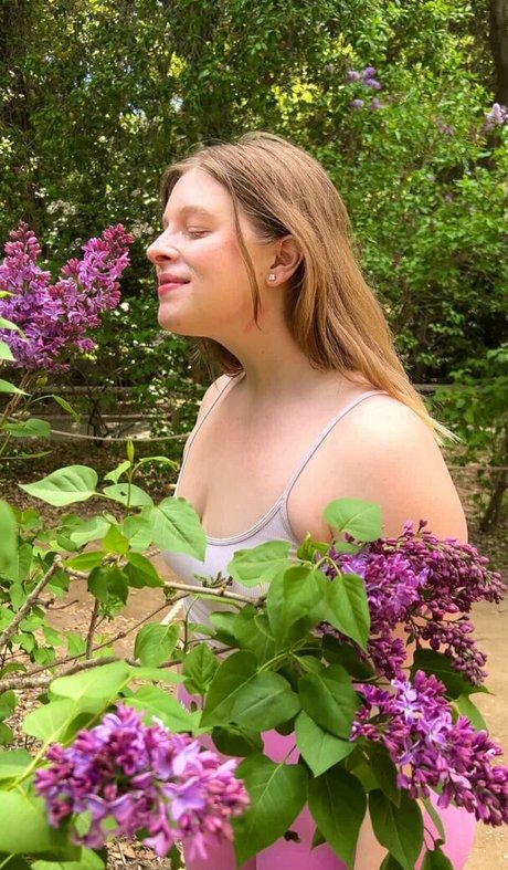 Curvy Krysta pornographische foto