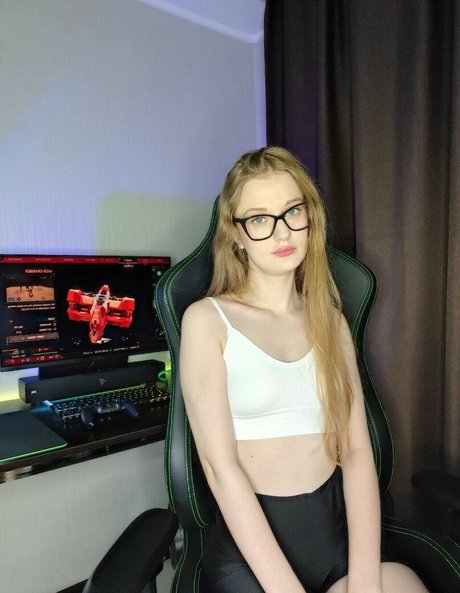 gracyestus schauspielerin hübsche archiv