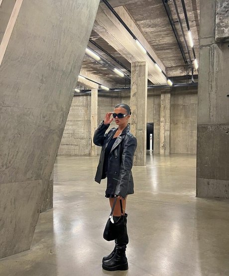 Isabella Evans porno erotische fotos