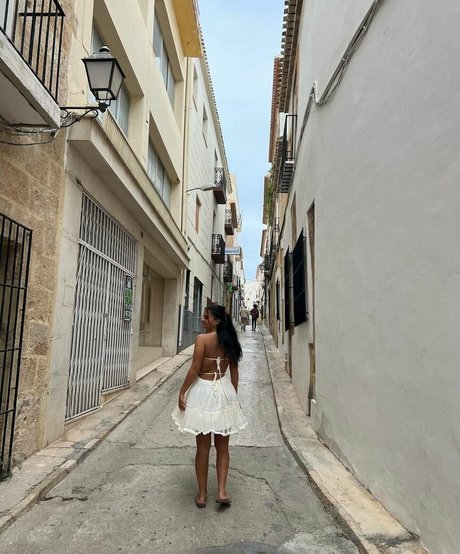 Isabella Evans hd top foto