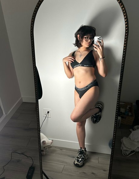 KianaVi freie akt galerie