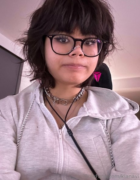 KianaVi pornografische pornostar galerien