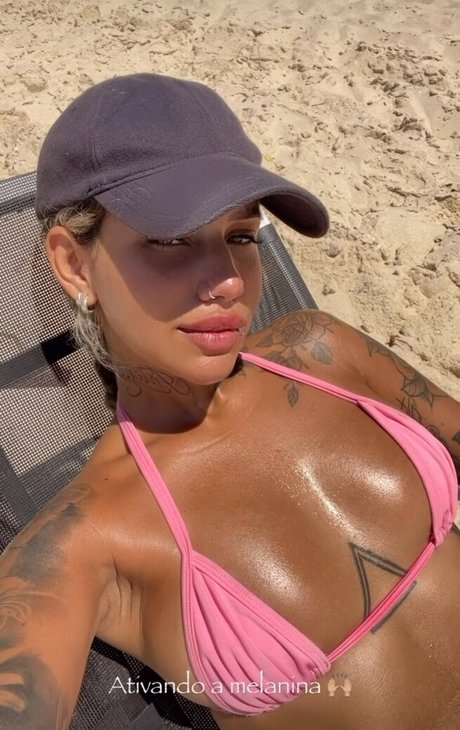 Carol Santos sexy hd fotos