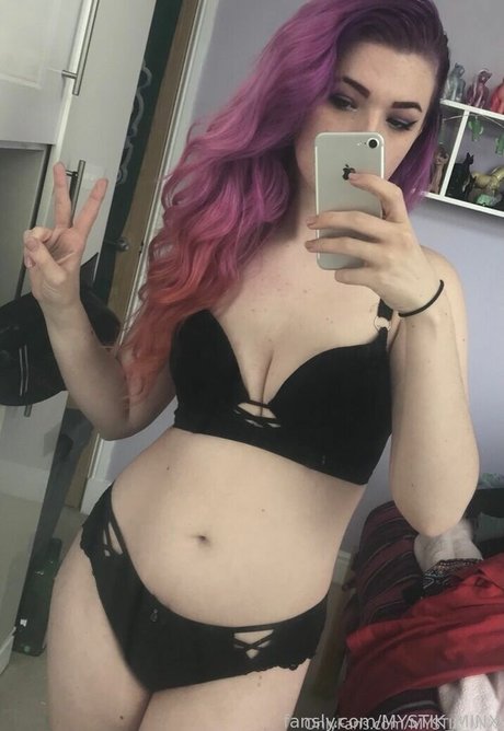 MYSTIK MINX schöne pornografische bilder