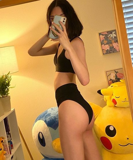 eskayuwu exklusive pornostar foto