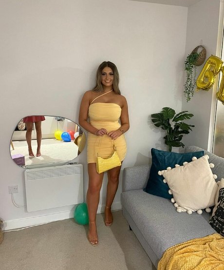 Millie C kostenlose pornostar galerien