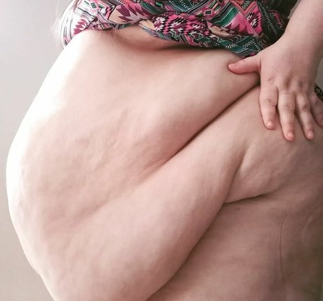 Fluffymaya98 model sexy bilder