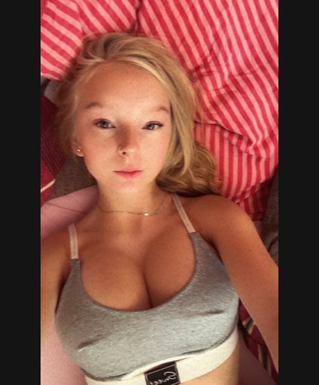 blonde vivi nackt nette bild