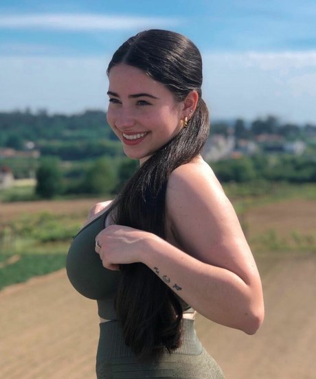 Mariana Pinho hd pornostar foto