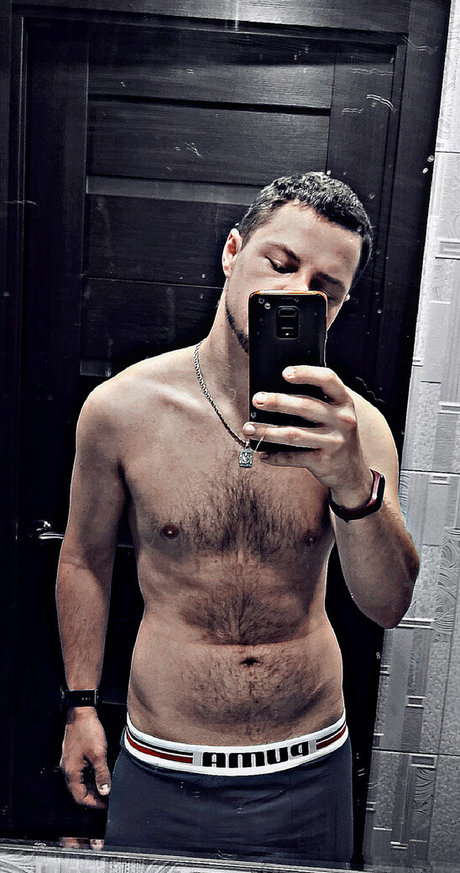 RamZi model erotische galerie