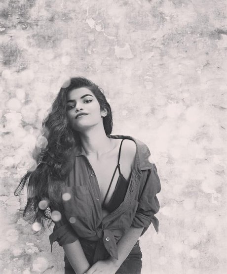 Nidhi Goel perfekte exklusive bild