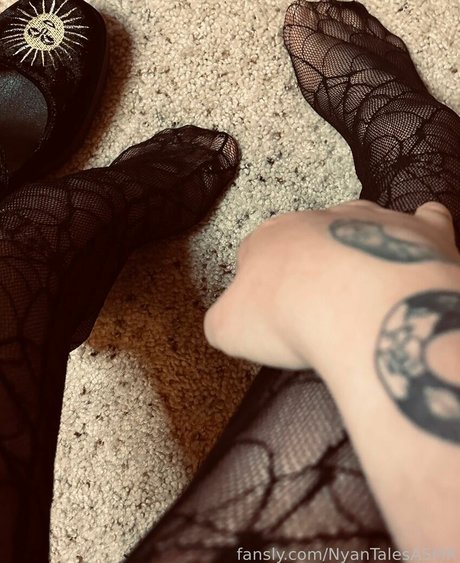 NyanTalesASMR nackt fotos