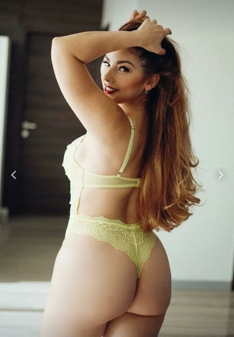 Cendy Robles model pornographische fotos