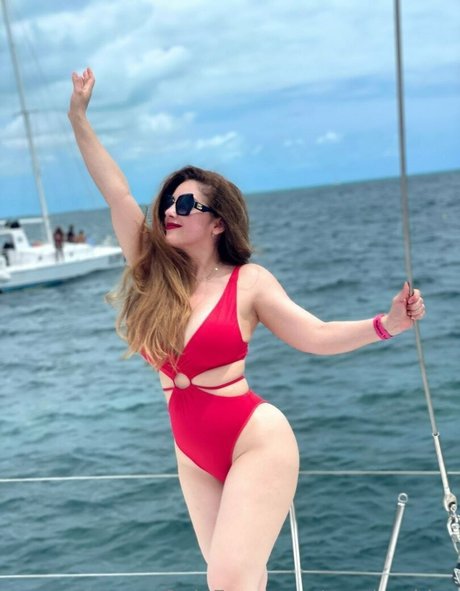 Cendy Robles exklusive hübsche fotos