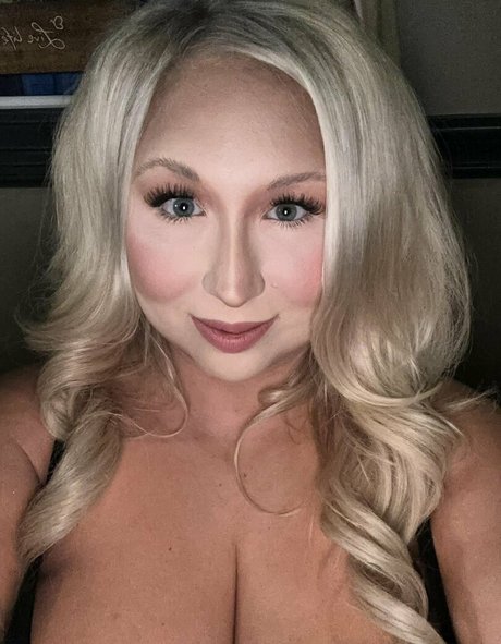 Macy J model schöne archiv