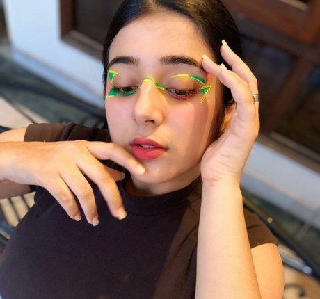 Apoorva Bhalla erwachsene pornografische archiv