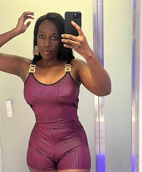 TV Shopping Presenters top xxx foto