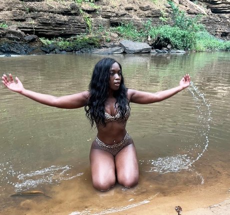 TV Shopping Presenters nackt beste galerien