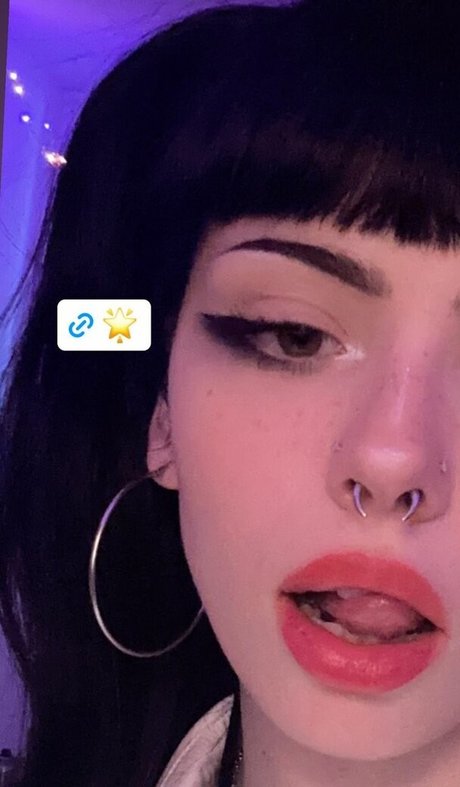 Emma Langevin exklusive nacktheit archiv