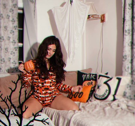 Ashley Jolly nackt heiße fotos