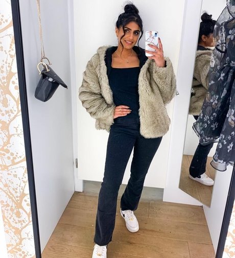 Tindy Kaur sexy pornostar foto