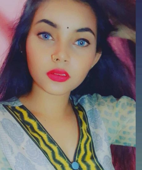 Aarohi Verma erotische sex archiv