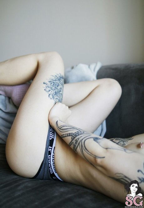 Mundi top nackten bild