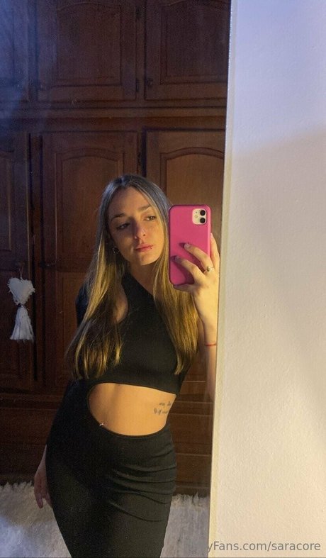 saracore perfekte nacktheit foto