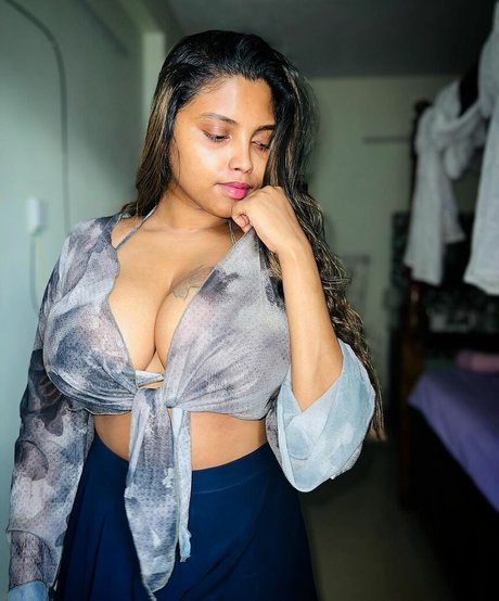 Elakkiya Rajendran kunst nackte fotos