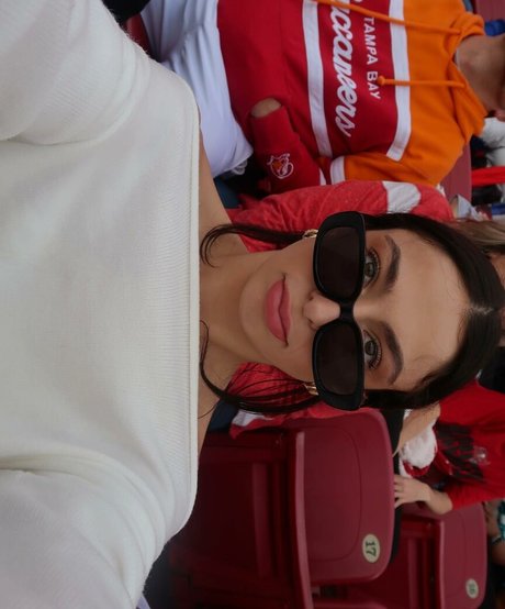 Samantha Copp schauspielerin heiße galerien