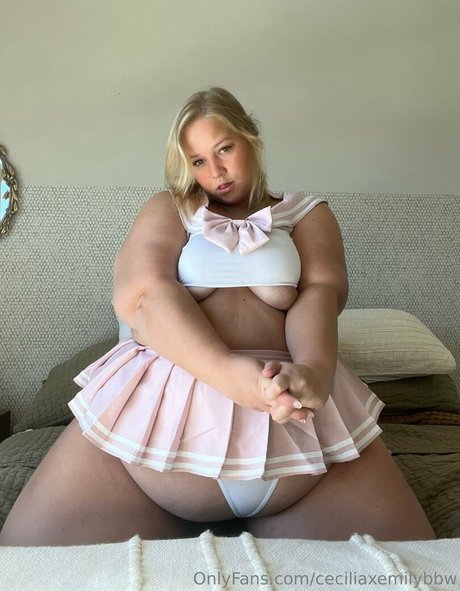 ceciliaxemilybbw heiße erotische bild