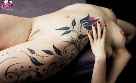 Mnemozyne kunst nackten bild