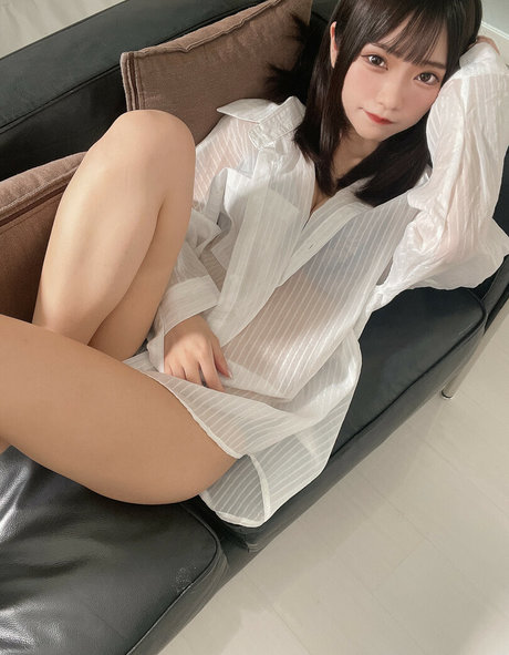 Izuchinono model pornografische bild