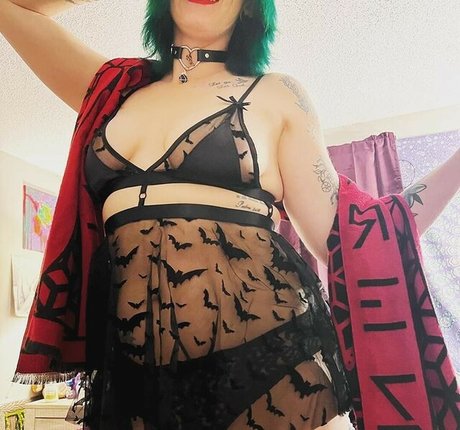 Curious Creature schöne nacktheit galerie