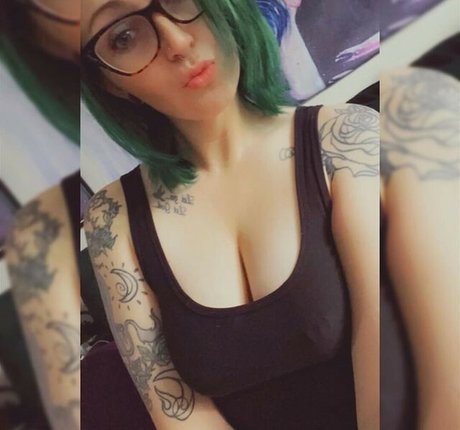 Curious Creature heiße pornostar bilder